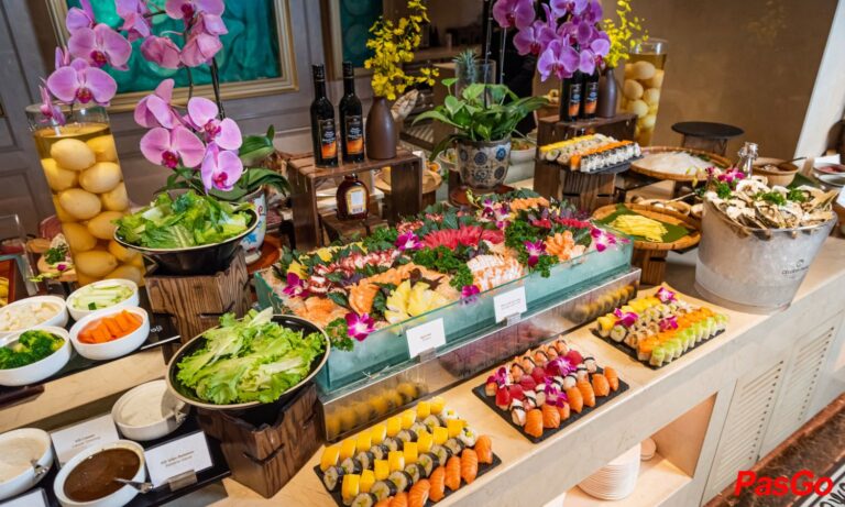 Combo Sài Gòn : Khách sạn 5 sao – Xe tự lái – Buffet Sáng